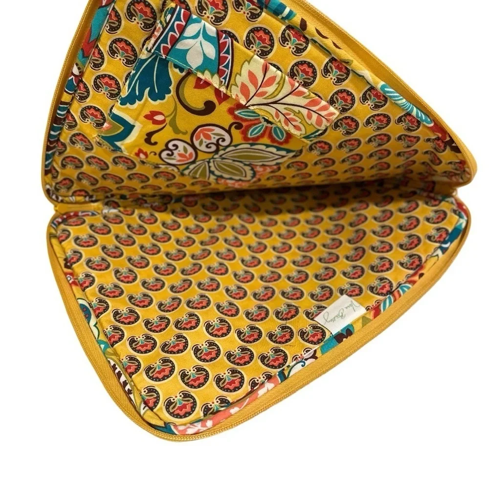 Vera Bradley Quilted Fabric Padded Sleeve Zip-Around Pocket 14” Laptop Provençal